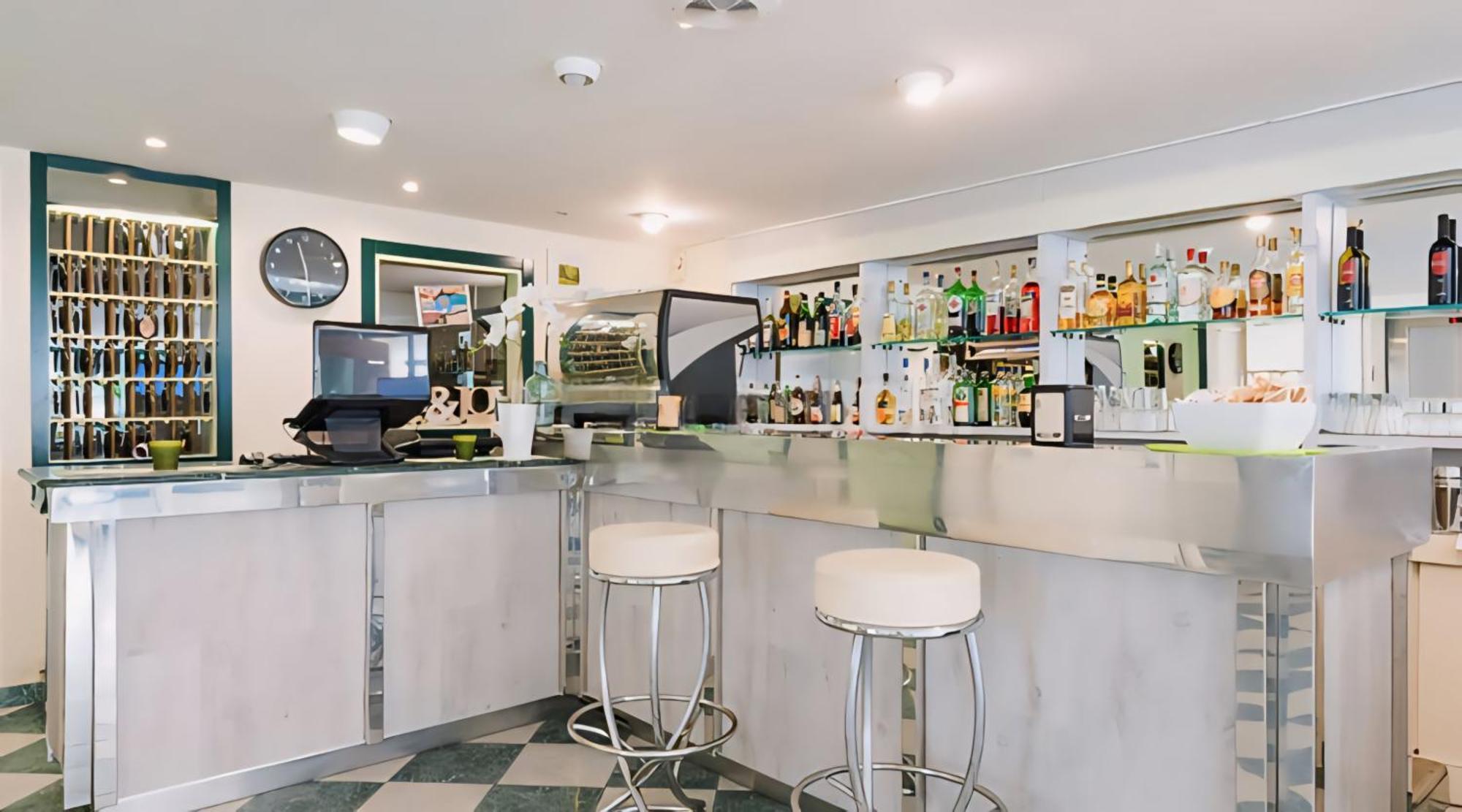 Hotel Baltic Misano Adriatico Εξωτερικό φωτογραφία