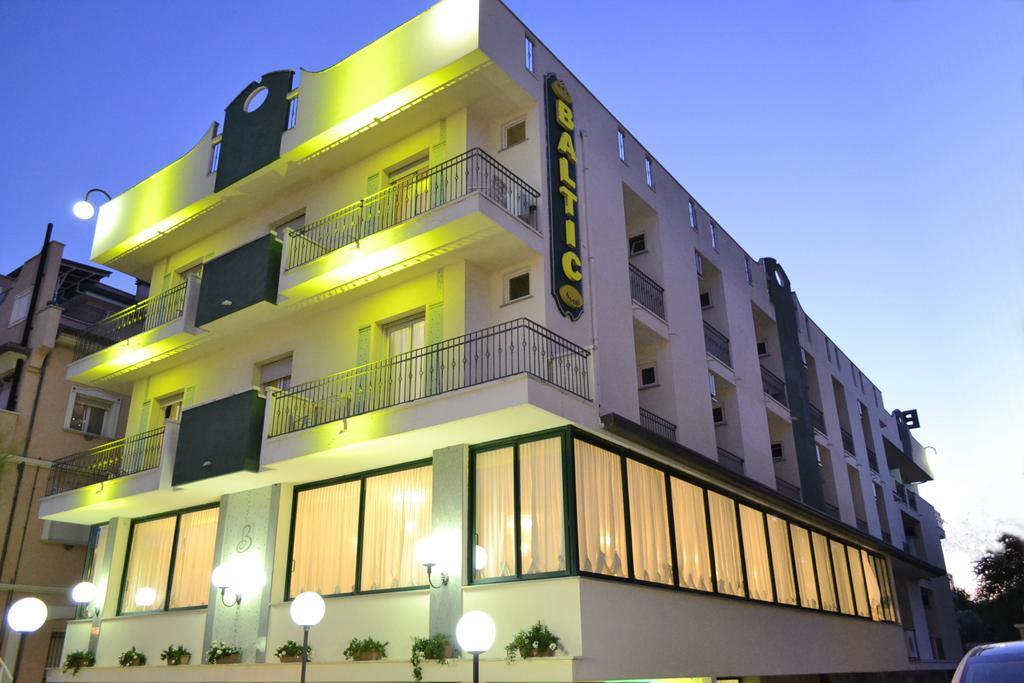 Hotel Baltic Misano Adriatico Εξωτερικό φωτογραφία