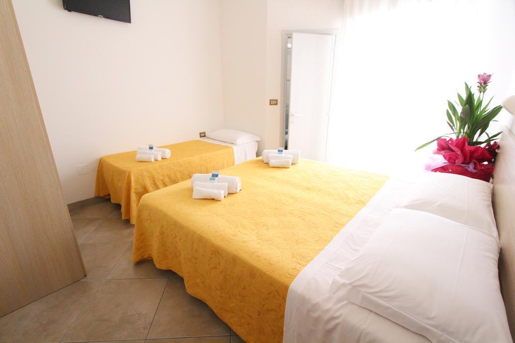Hotel Baltic Misano Adriatico Εξωτερικό φωτογραφία