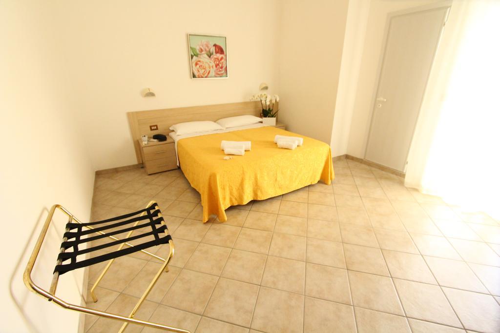 Hotel Baltic Misano Adriatico Εξωτερικό φωτογραφία