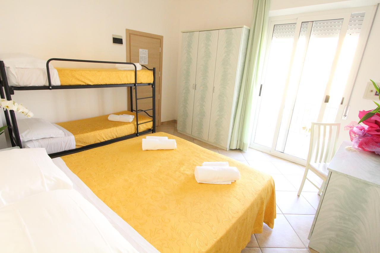 Hotel Baltic Misano Adriatico Εξωτερικό φωτογραφία